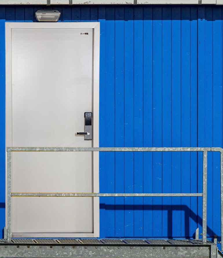 stainless steel door manufacturers
